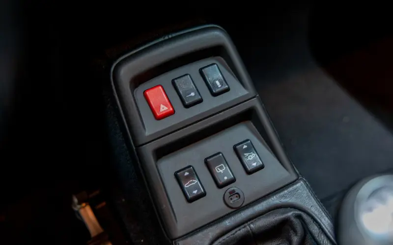 Porsche 993 Carrera 4S Coupé * Schaltgetriebe * Dach *  - 128249