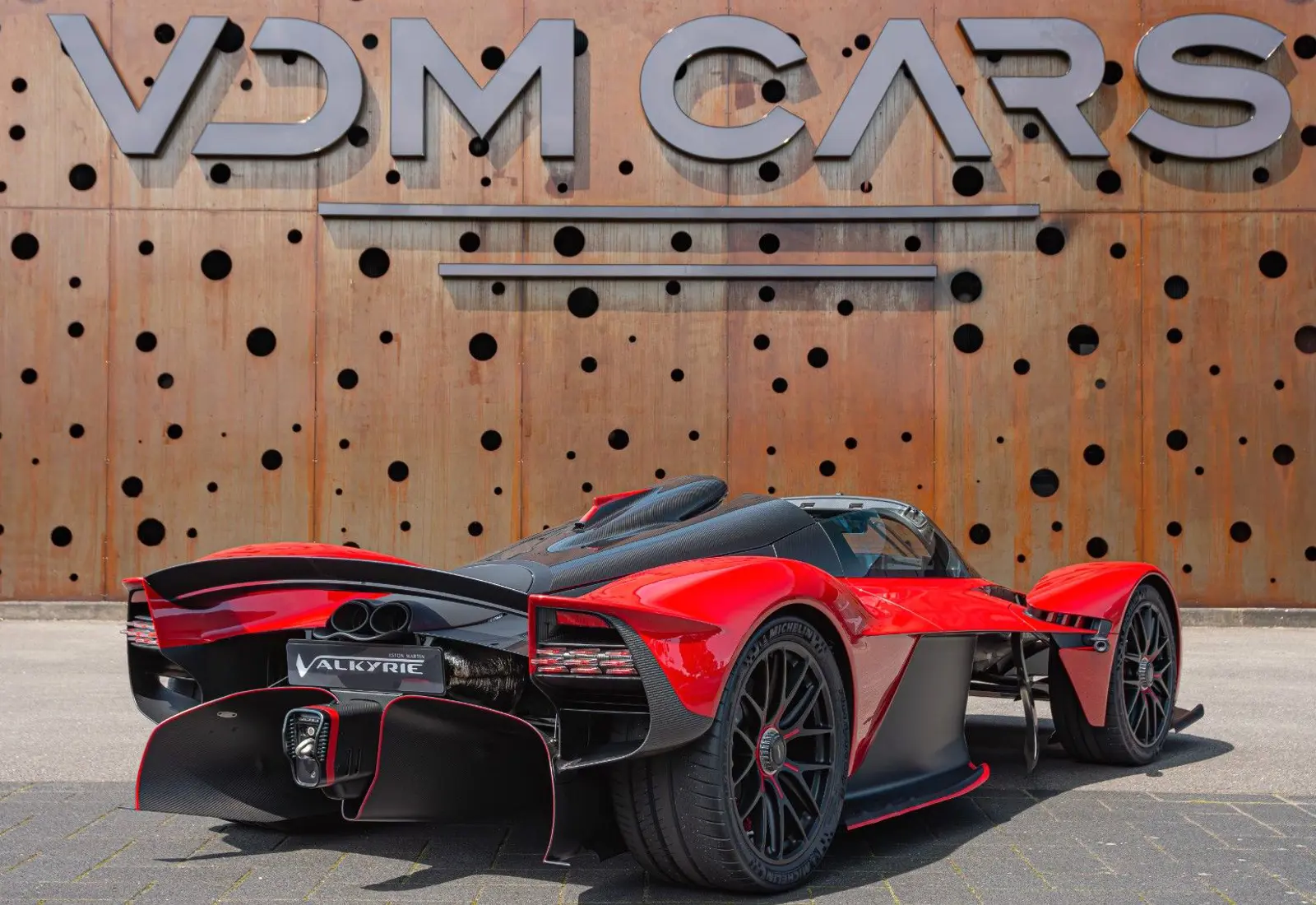 Aston Martin Valkyrie SPIDER * Q-COMMISSION * COLLECTOR PLAN *  - 105946