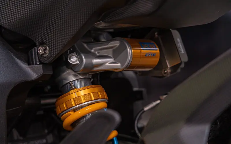 Yamaha R1 GYTR Pro 25th Anniversary Edition * 1 OF 25 * LI - 135638