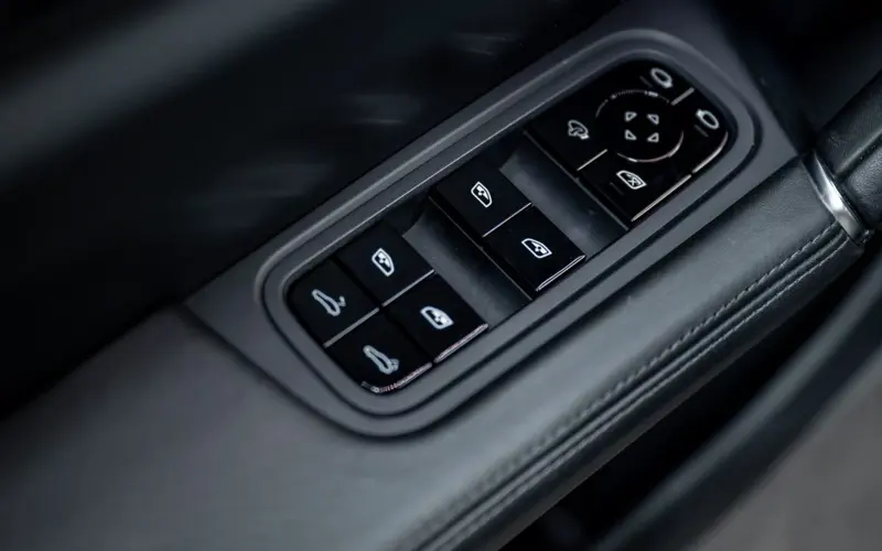 Porsche Cayenne S * BURMESTER * PANO * LUFTFEDERUNG * 360 *  - 147860
