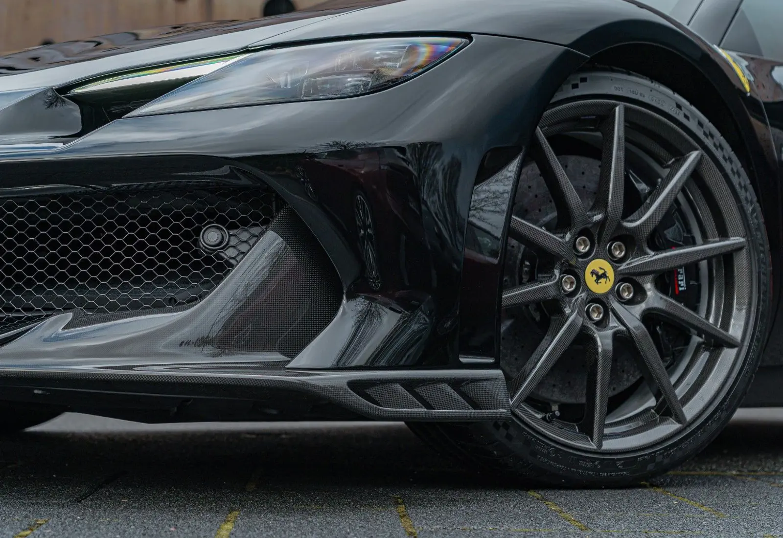 Ferrari 296 Speciale * STOCK * FULL CARBON * RACING LIV * LIFT *  - 136236