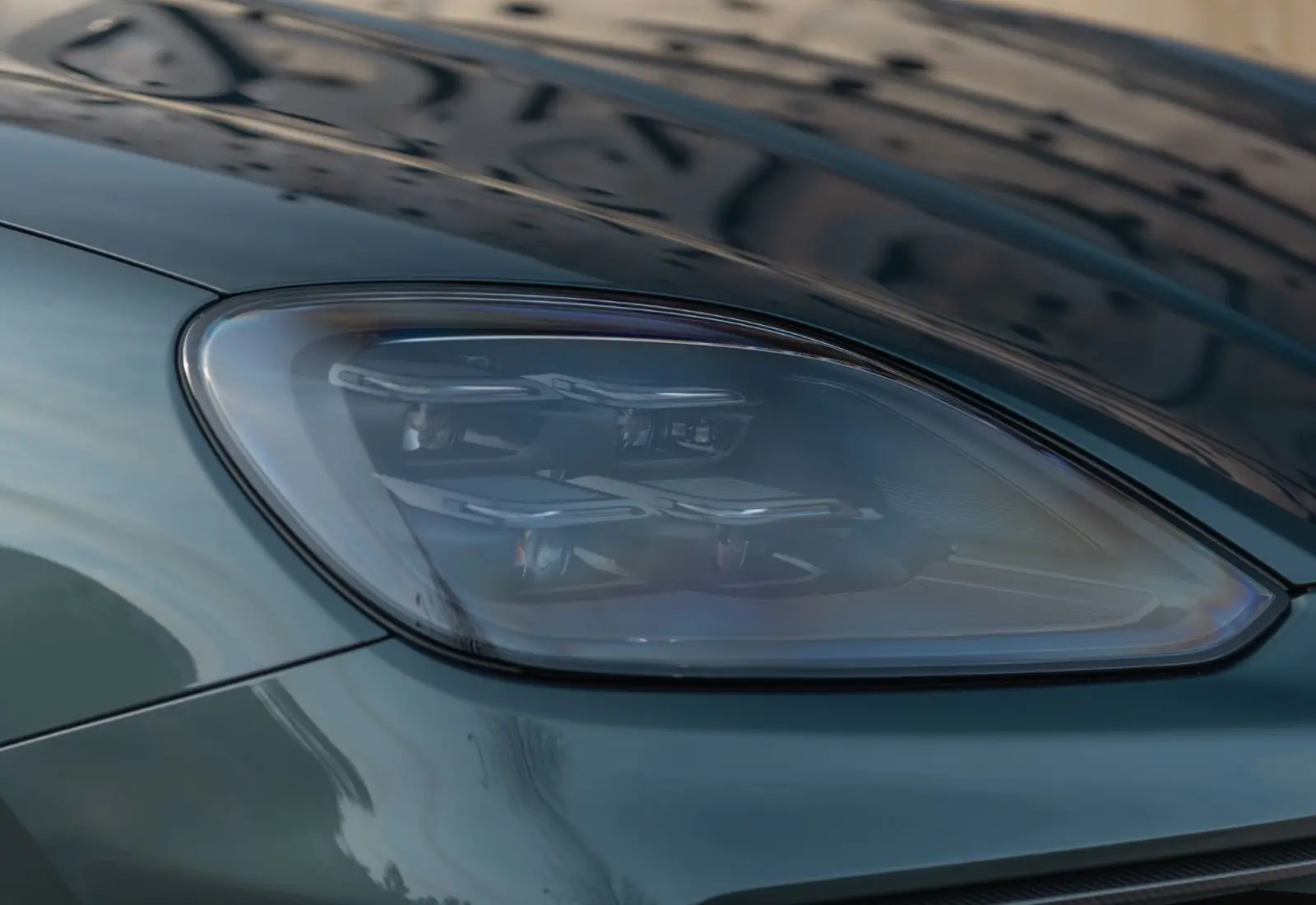 Porsche Cayenne Coupe Turbo E-Hybrid * PTS * GT PACKAGE *  - 136634