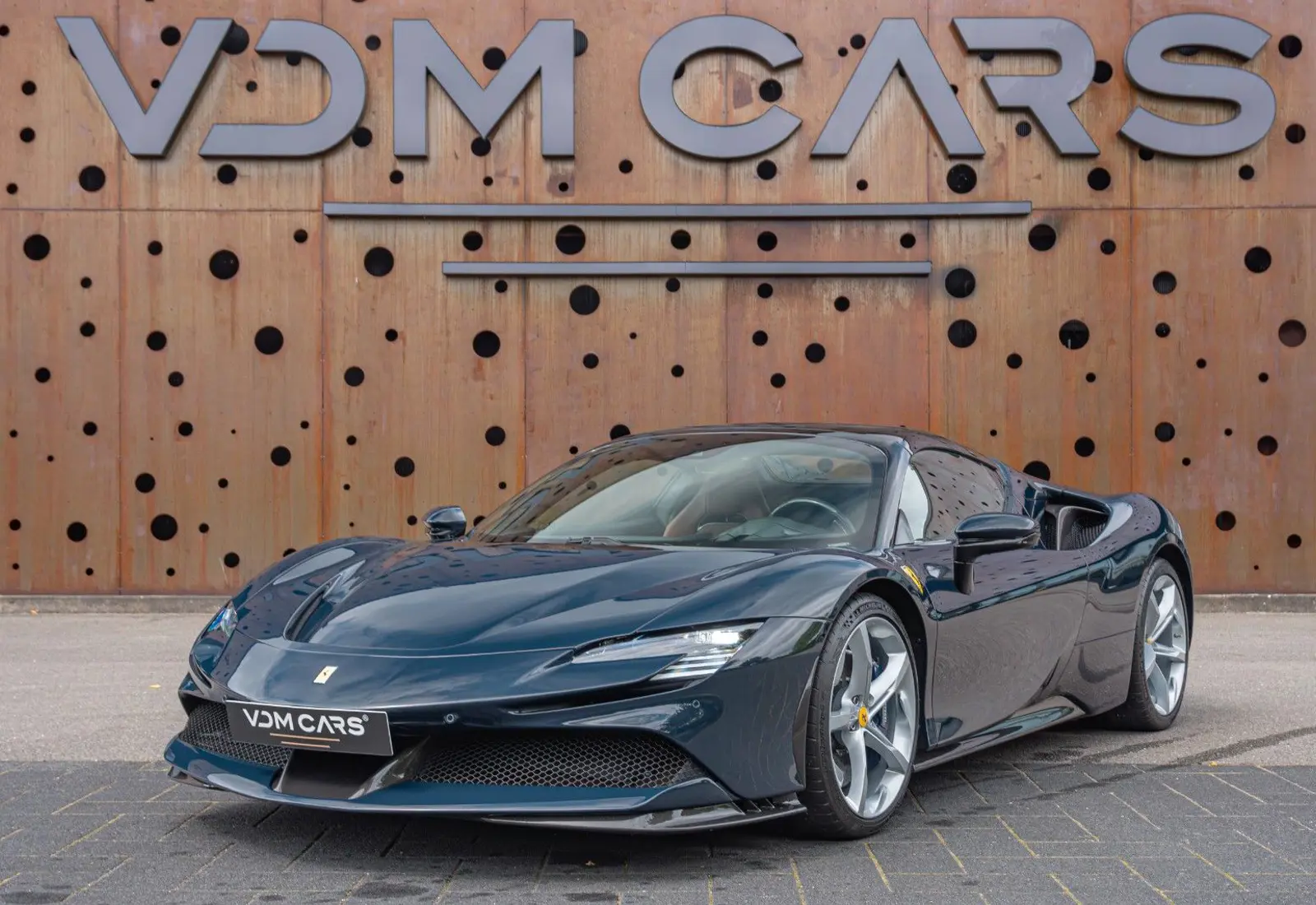 Ferrari SF90 Spider * CARBON(12x) * CARPLAY * LIFT * TWO-TONE *  - 110892