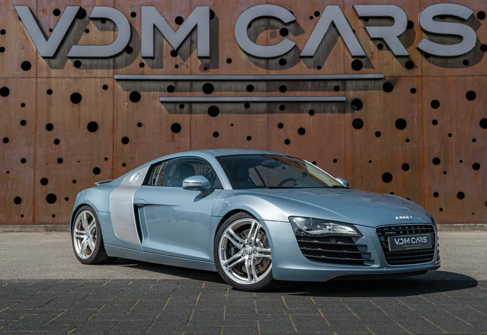 Audi R8 Coupe 4.2 FSI quattro * HANDSCHALTER * TITAN * B&amp;O - 167845