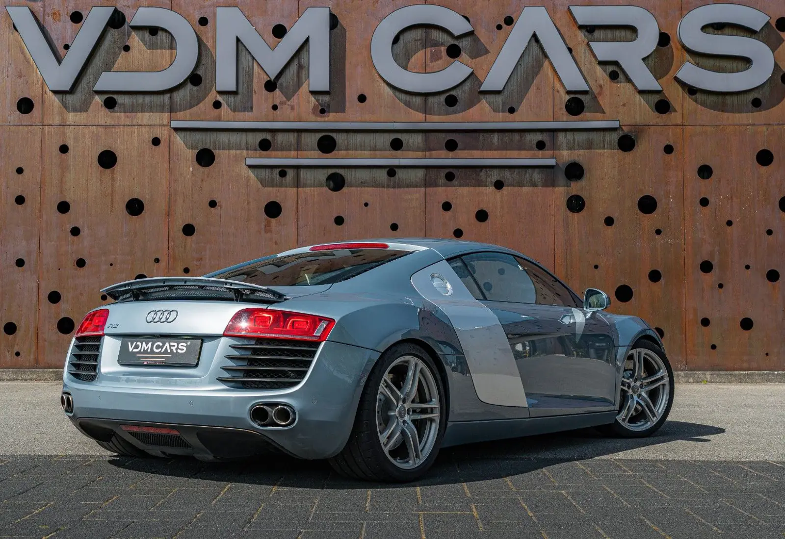 Audi R8 Coupe 4.2 FSI quattro * HANDSCHALTER * TITAN * B&amp;O - 167848
