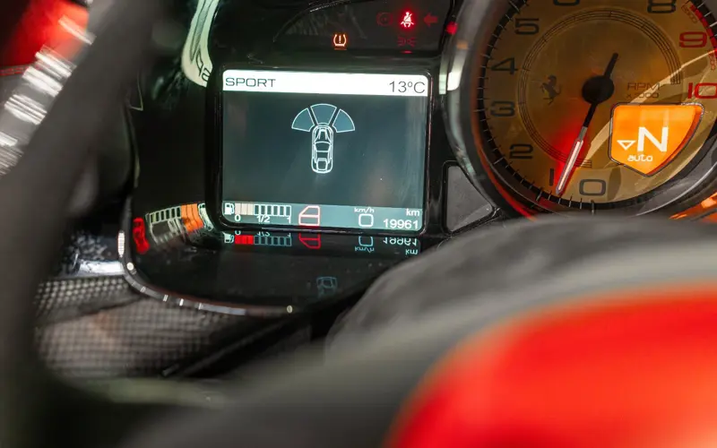 Ferrari F12 Berlinetta * ALCANTARA * CUSTOM * CARBON *  - 135018