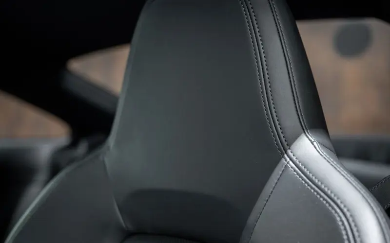 Porsche 992 Carrera 4S * 18-WEG * H.ACHSLENKUNG * SITZBELÜFT *  - 138495