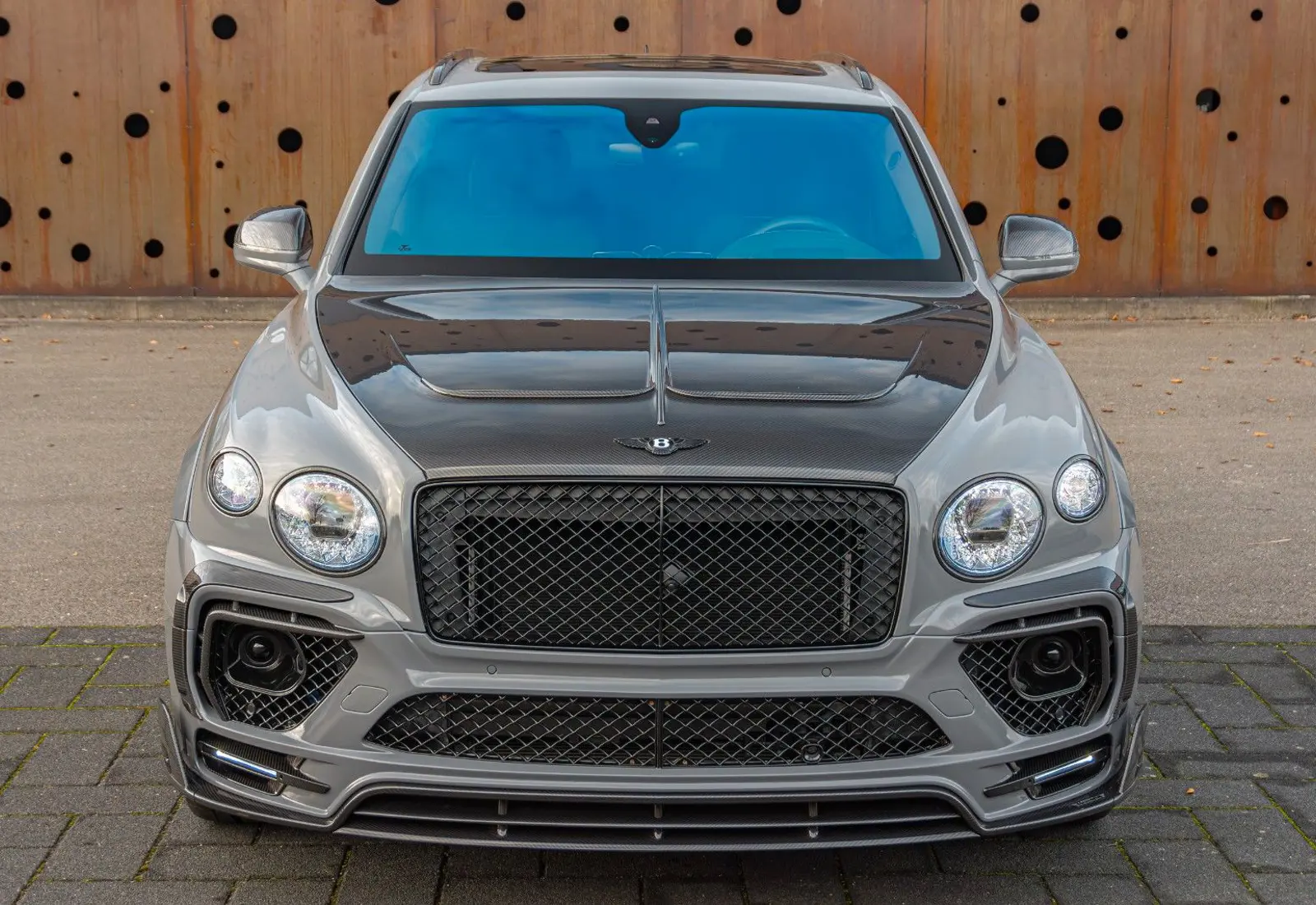 Bentley Bentayga V8 MANSORY * FULL CARBON * CERAMIC BRAKES *  - 74424