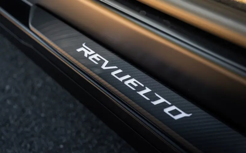 Lamborghini Revuelto 6.5 V12 * NEW CAR * AVAILABLE * BI COLOR - 168886