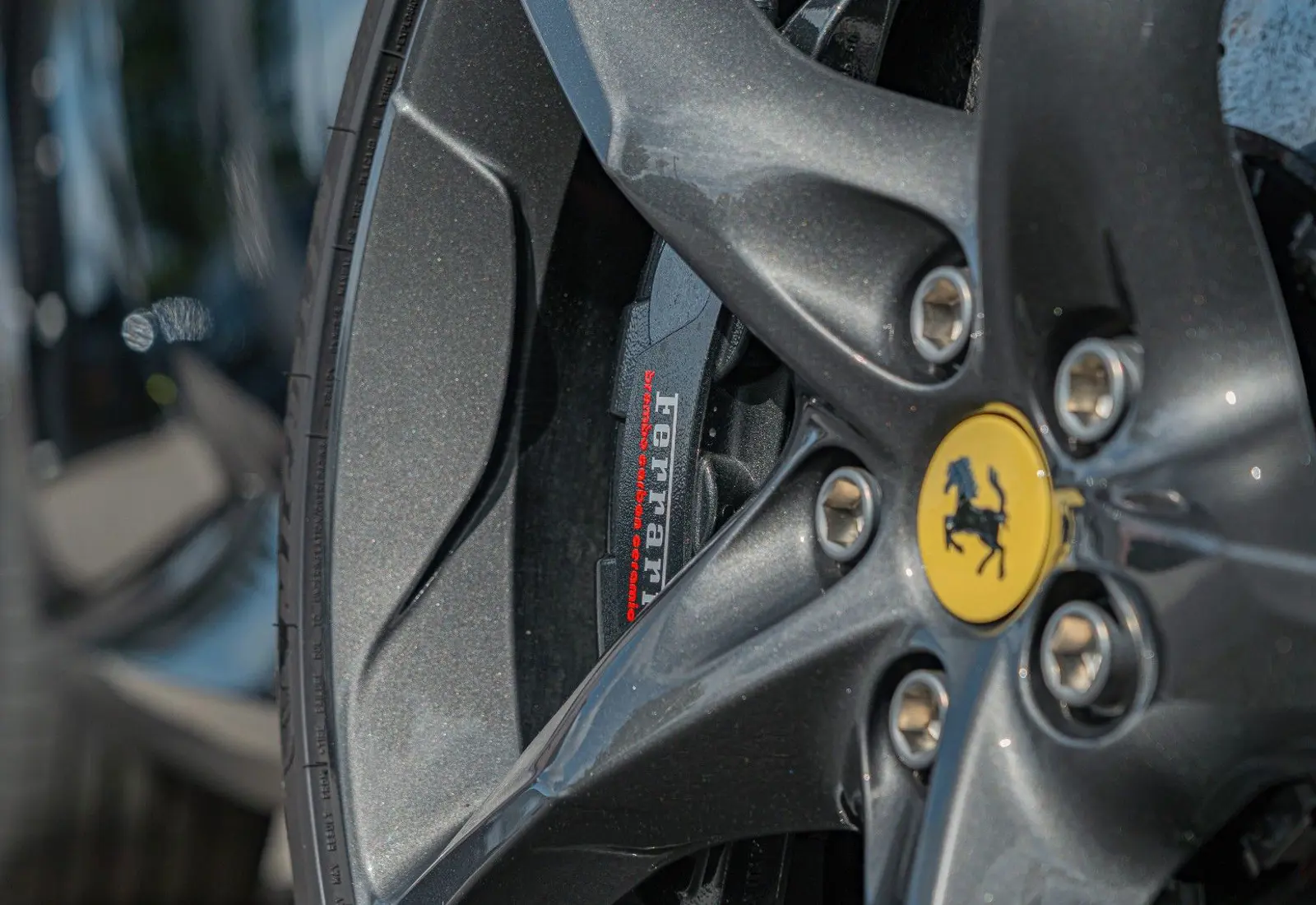 Ferrari Purosangue * Nero Purosangue * Carbon * Pano * LIFT - 167773
