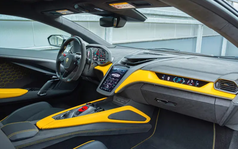 Lamborghini Revuelto 6.5 V12 * NEW CAR * AVAILABLE * BI COLOR - 145432