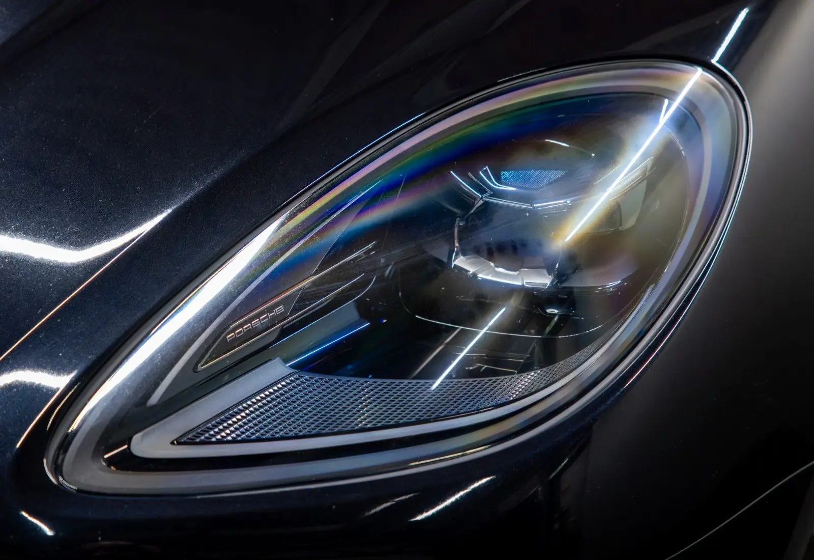 Porsche Macan 2.0 Facelift * Pano * ACC * Luftfederung * BOSE *  - 121935