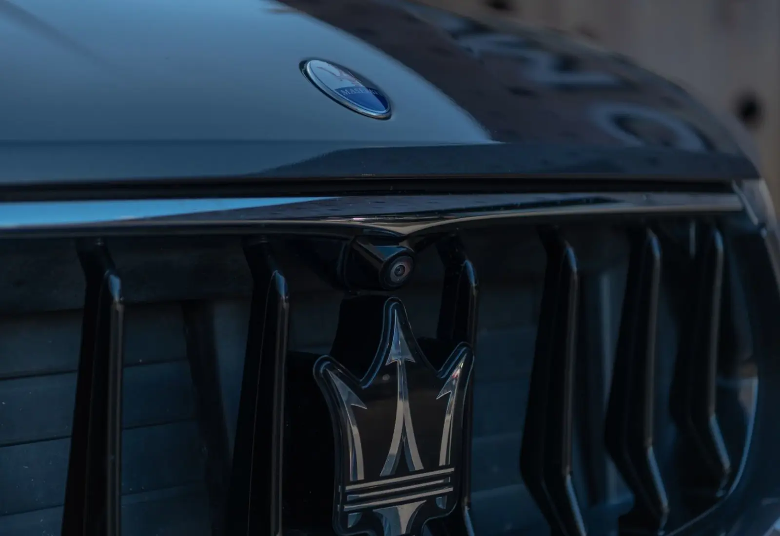 Maserati Levante Diesel * 1. HAND * SERVICE NEU * PANO * ACC * 360 - 126956