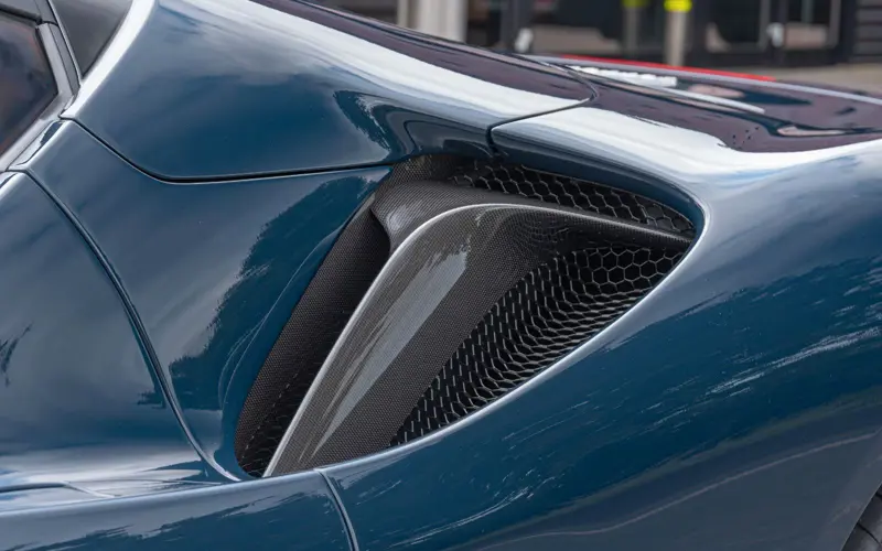 Ferrari SF90 Spider * CARBON(12x) * CARPLAY * LIFT * TWO-TONE *  - 110943