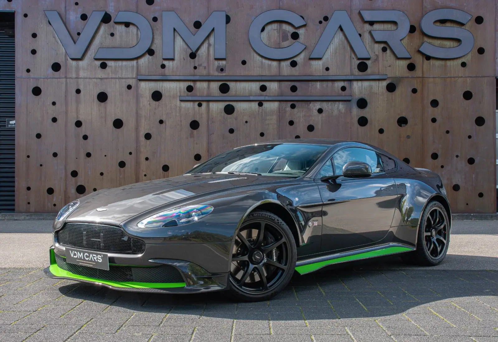 Aston Martin V8 Vantage * GT8 * TITANIUM * MAGNESIUM WHEEL * CARBON *  - 116310