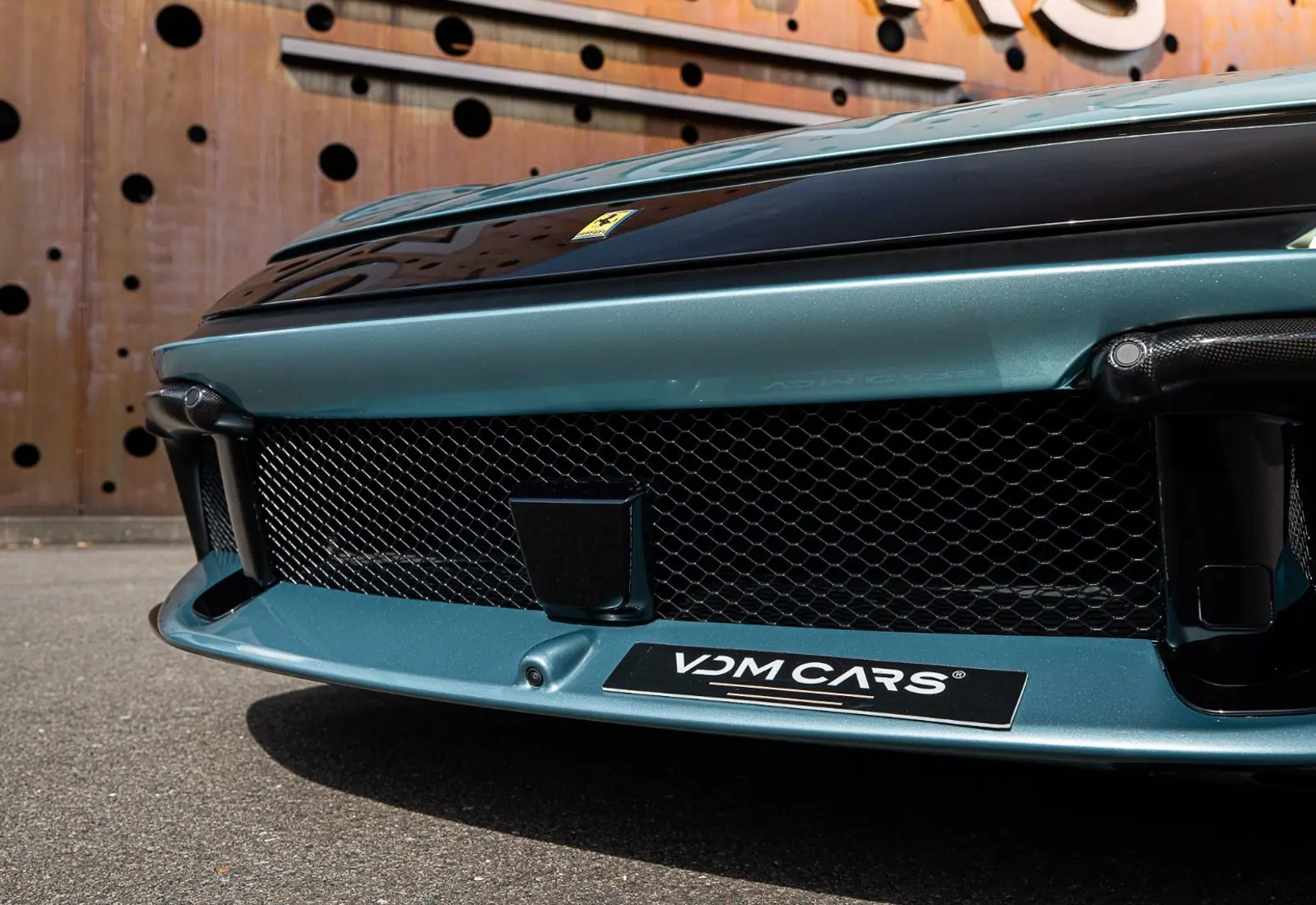 Ferrari 12Cilindri * MATT Carbon * VOLL * LP 565.205,- * Neu - 169251
