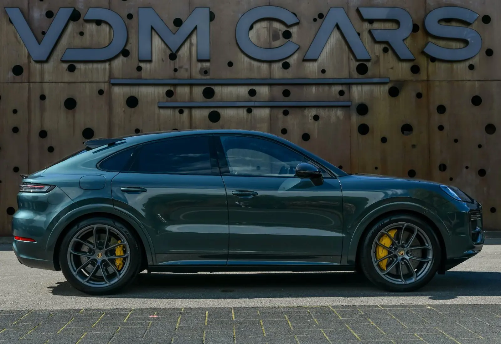 Porsche Cayenne Coupe Turbo E-Hybrid * PTS * CARBON * 18-WEG *  - 115796