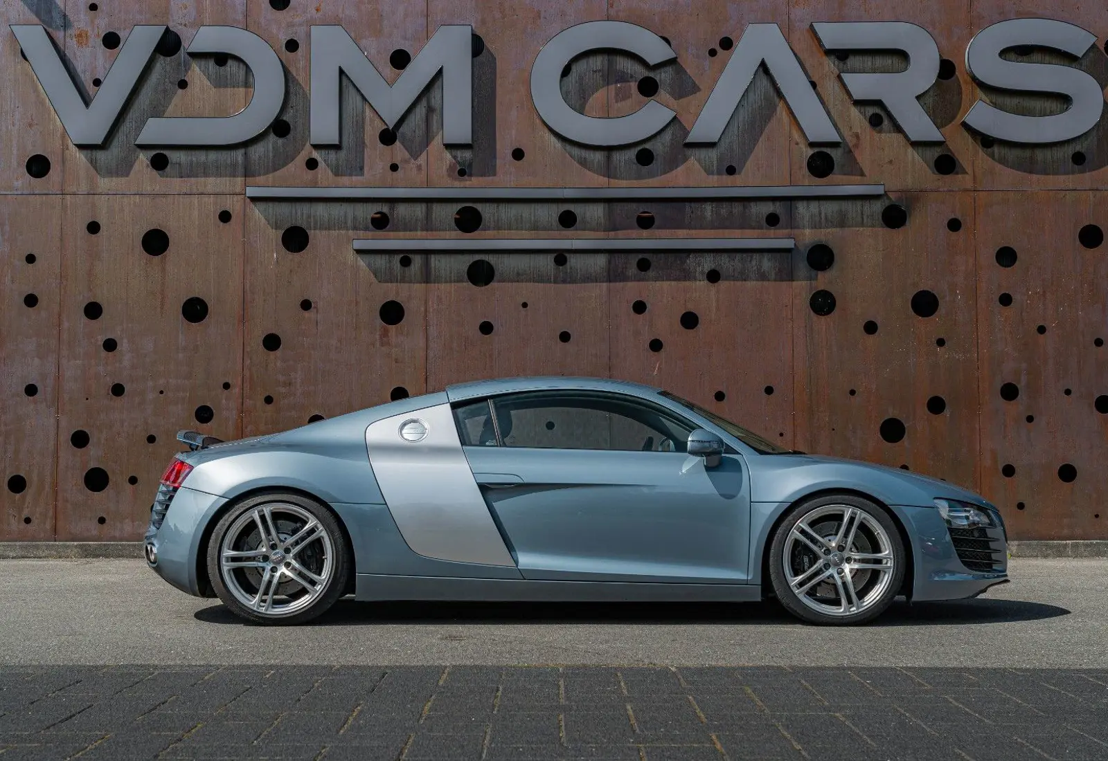 Audi R8 Coupe 4.2 FSI quattro * HANDSCHALTER * TITAN * B&amp;O - 167849