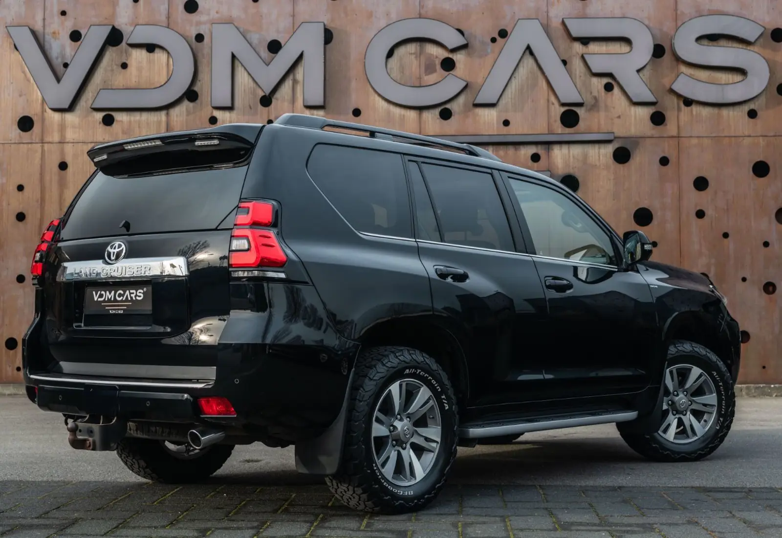 Toyota Land Cruiser 2.8 D-4D Executive * VOLL * 360 * MEMORY - 129145