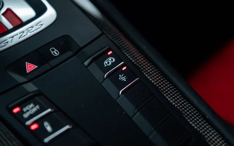 Porsche 911 GT2 RS * WEISSACH * 1.HAND * NUR 732KM * CLUBSPORT - 123984