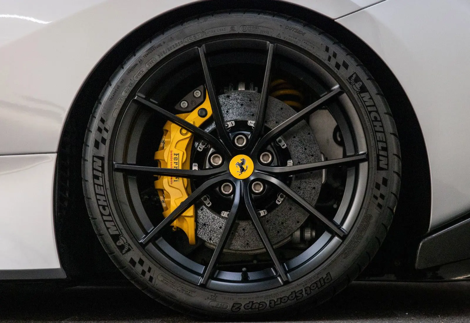 Ferrari 488 3.9 Pista * FULLPPF * LIFT * CARBON *  - 108154