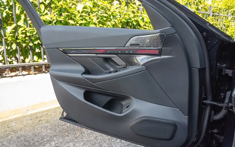 BMW M5 Touring * ULTIMATE * CERAMIC * CARBON * SHADOW *  - 108595