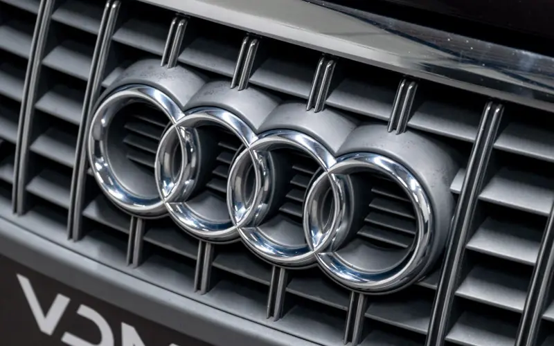 Audi S8 5.2 quattro * MASSAGE * LUFTFEDERUNG * CARBON *  - 168753