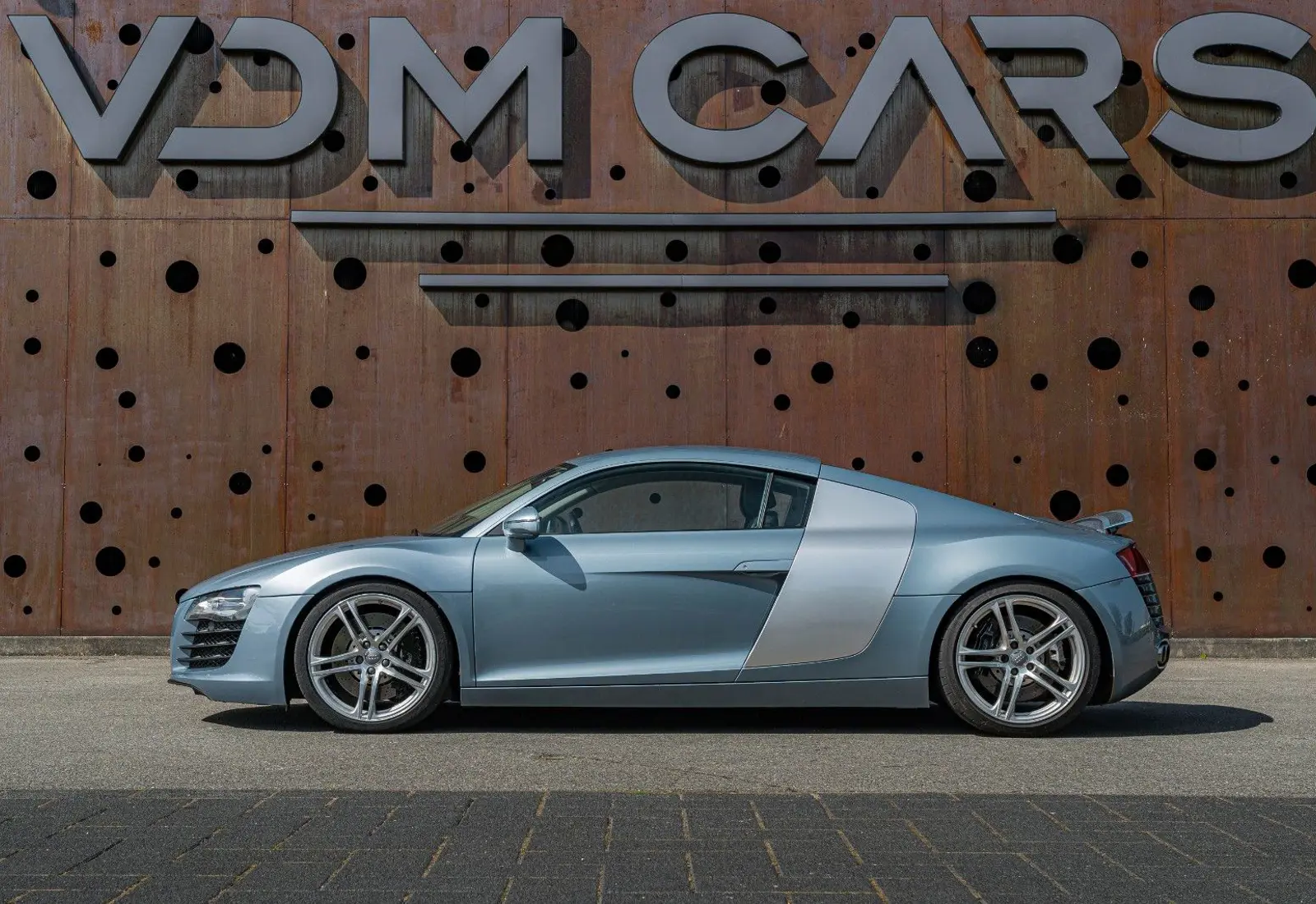 Audi R8 Coupe 4.2 FSI quattro * HANDSCHALTER * TITAN * B&amp;O - 167850