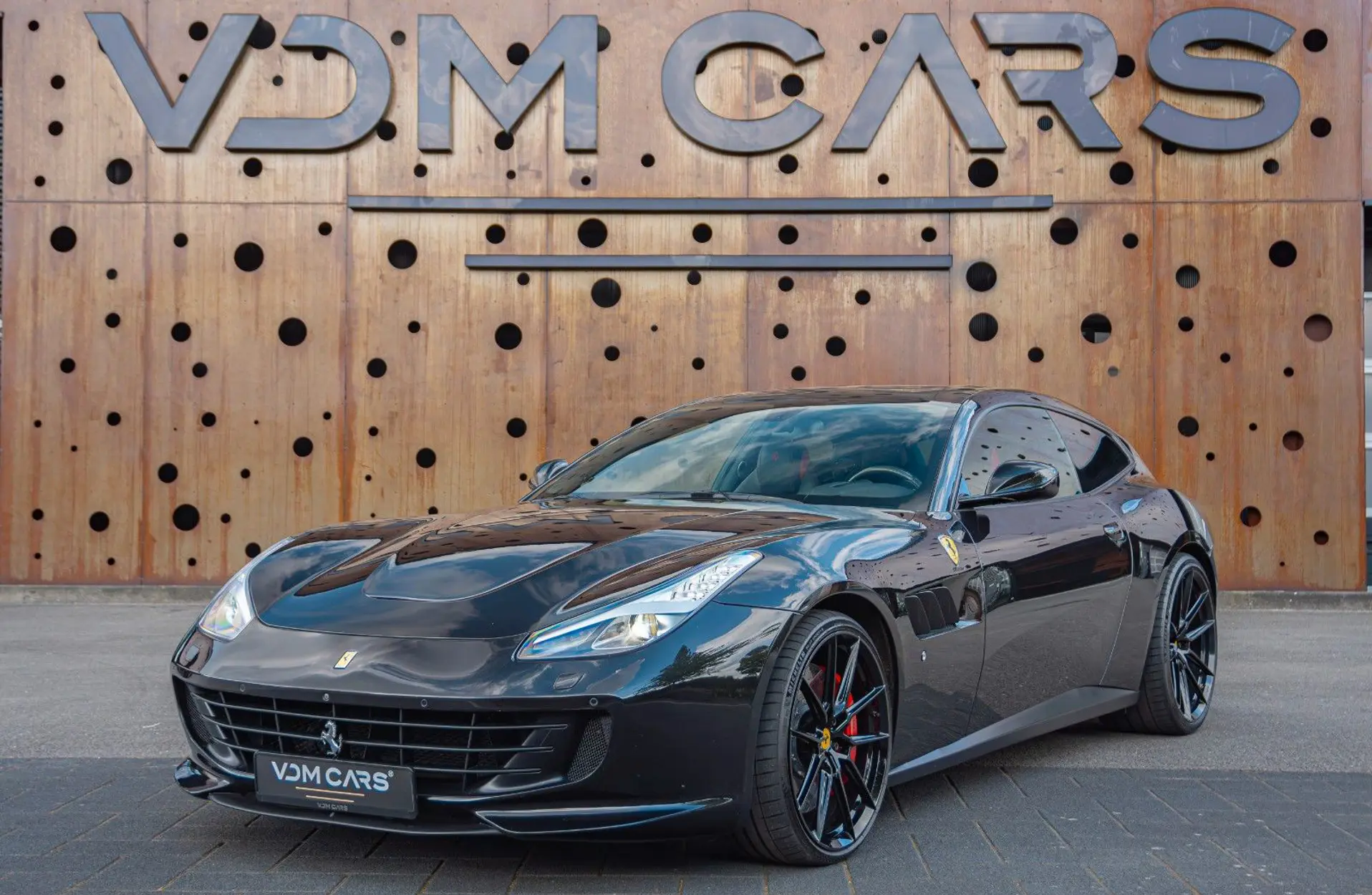 Ferrari - GTC4Lusso - 116547