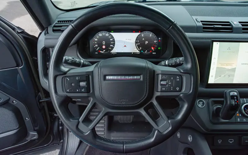 Land Rover Defender 3.0 D300 MHEV HSE 110 * MERIDIAN * PANO *  - 84863