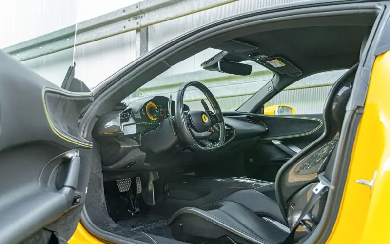 Ferrari SF90 Stradale * ATELIER * GIALLO TRIPLO * CARBON * TAILO - 138976