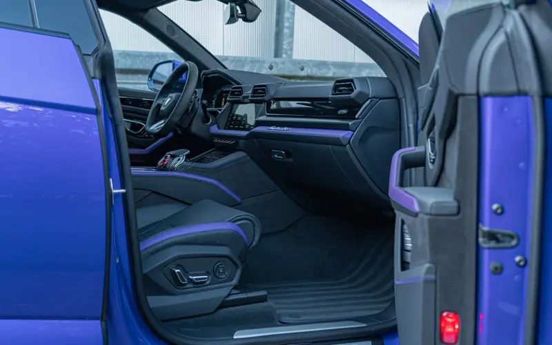 Lamborghini Urus SE * AD PERSONAM * VIOLA HONGKONG * MASSAGE * VOLL - 136003