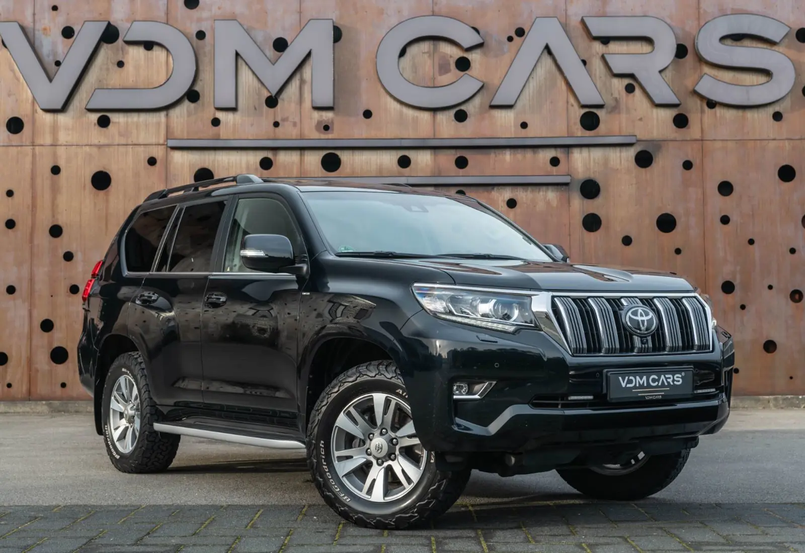 Toyota Land Cruiser 2.8 D-4D Executive * VOLL * 360 * MEMORY - 129144