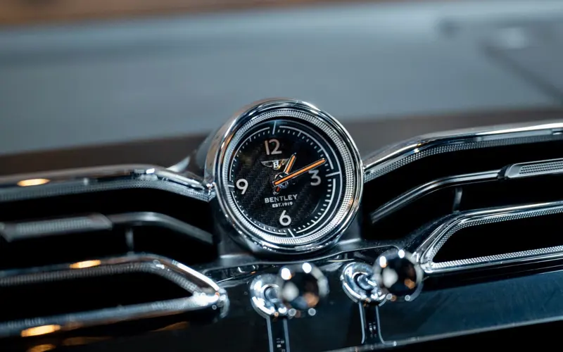 Bentley Bentayga 3.0 Hybrid 4WD * FIRST EDITION * NAIM *  - 135340