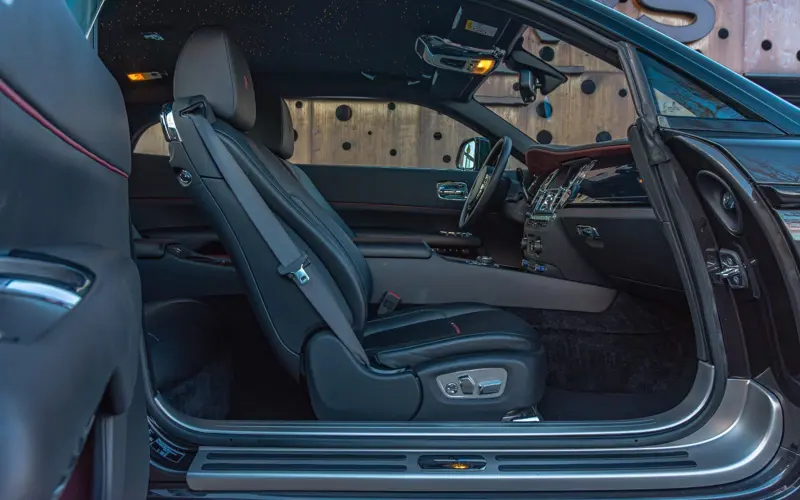 Rolls-Royce Wraith 6.6 V12 * MASSAGE * BESPOKE * DRIVE ASSIST+ *  - 113368